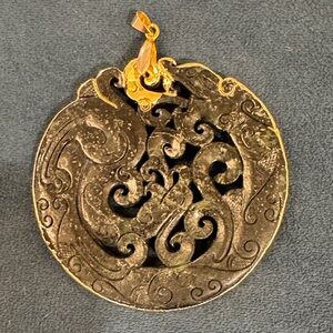 Gold & Black Filigree Round Pendant Necklace - Unbranded